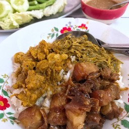 ข้าวแกงปักษ์ใต้ป้าเอียด