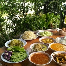 ขนมจีนเจ๊แดง