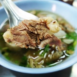 มีดีตรงนี้เลย