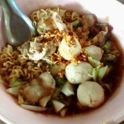 ก๋วยเตี๋ยวเรือเหินฟ้า