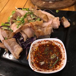 คอหมูย่าง