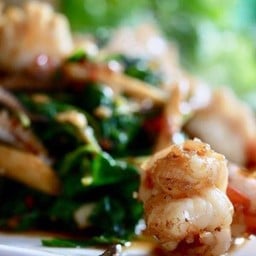 ข้าวกระเพราทะเลพิเศษ