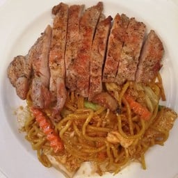 ยากิโซบะ+เต็กหมู