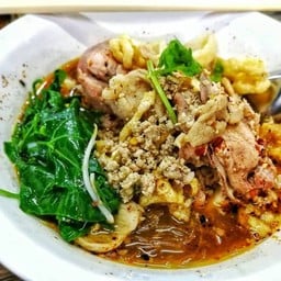 ก๋วยเตี๋ยวหมูตำลึงต้มยำ