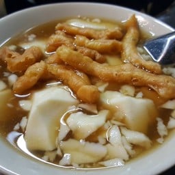 ร้านเรามีเต้าฮวยน้ำขิงรสชาติเผ็ดร้อน ราคา ชามละ 15฿ ด้วยนะครับ^^