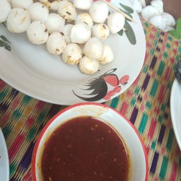 ลูกชิ้นหมูย่าง