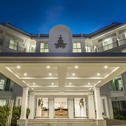 โรงแรมชฎาแอท นคร