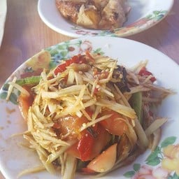 ไก่ย่างวิเชียรบุรี อุดมสุข