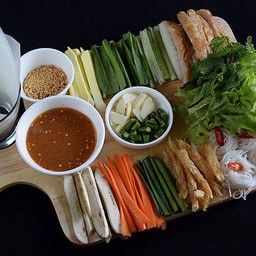 แหนมเนือง ชุดเล็ก ( หมู 8 ชิ้น )