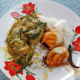 ข้าวแกงแม่จรัลยา บ้านบึง