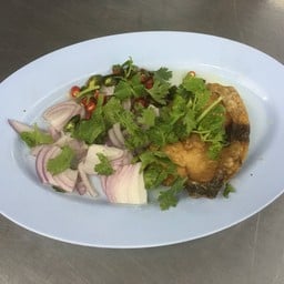 ยำปลาเค็ม