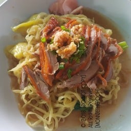 ภูรี เป็ดย่างลิตเติลดัก