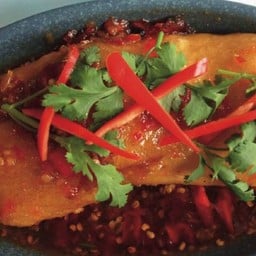 ปลาตาเดียวทอดสามรส