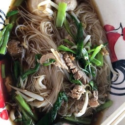 ก๋วยเตี๋ยวเรือ สส. (ยุดยา) ชลบุรี หนองไม้แดง
