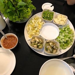 VT แหนมเนือง สระครก