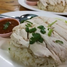 ร้านข้าวมันไก่ซอยโพธิสาร 12