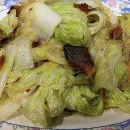 ผักกาดขาวผัดปลาแห้ง