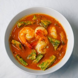 แกงส้มชะอมกุ้ง