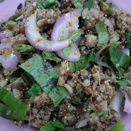 ออมสิน ป่นแจ่ว สารพัดอาหารอีสาน