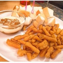 ขนมปังนึ่ง + ปาท่องโก๋  สังขยาชาไทย