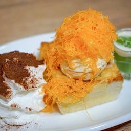 โทสต์ฝอยทอง สังขยาใบเตย