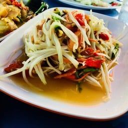 ส้มตำเจ๊ดา เจ้าเก่าตลาดศรีตรัง