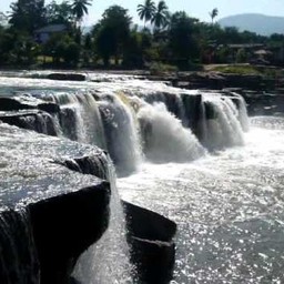 น้ำตกปอย