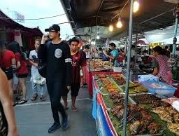 ตลาดนัดโลตัสแม่สาย