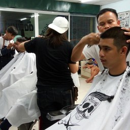 ออกจากร้านไปหล่อทุกคน
