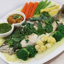 ปลากะพงนึ่งแจ่ว