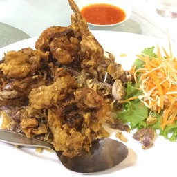 ปูนิ่มทอดกระเทียม
