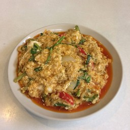 เนื้อปูผัดผงกะหรี่ STIR FRIED CRAB MEAT IN YELLOW CURRY SAUCE