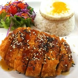 ชุดข้าวหมูทงคัตสึ+ไข่ดาว