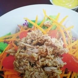 สลัดทูน่า