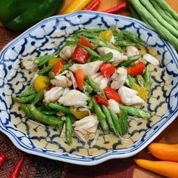 เนื้อปูผัดพริกเหลือง