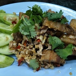 หมูกรอบผัดพริกเกลือ