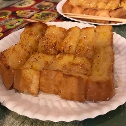 ขนมปังเนยนม