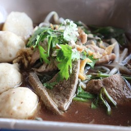 ก๋วยเตี๋ยว20 บาท ร้านสายชลของเก่า