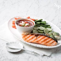 น้ำพริกปูผักจิ้ม-แซลมอนแดดเดียว