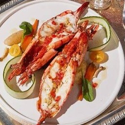 กุ้งลายเสือย่าง เสิร์ฟกับเลม่อนบัตเตอร์ซอส