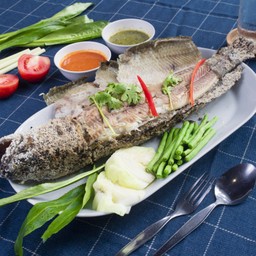 ปลาช่อนเผาเกลือ