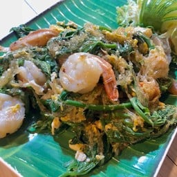 ยอดมะระผัดไข่ทรงเครื่อง