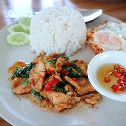 อาหารตามสั่ง อร่อยดีนะ