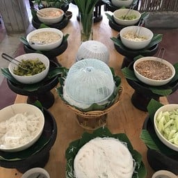 ซุ้มขนมจีน