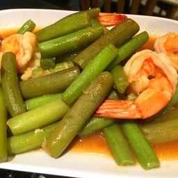 สายบัวผัดกุ้ง