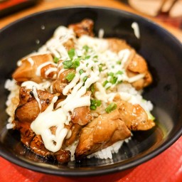 ข้าวหน้าไก่เทริยากิมายอง ไข่ออนเซ็น (99THB)