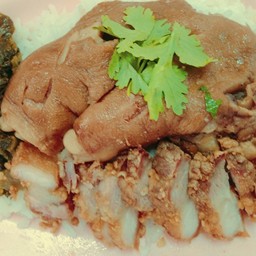 ข้าวคากิ+หมูทอด