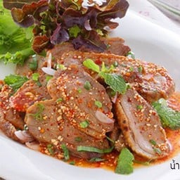 ข้าวราดน้ำตกอกเป็ด