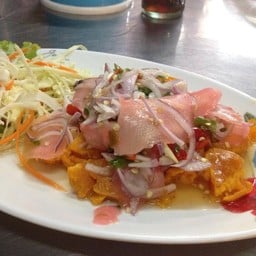 ข้าวต้มโต้รุ่ง สี่แยกห้วยขวาง