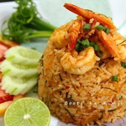 ข้าวผัดต้มยำกุ้ง